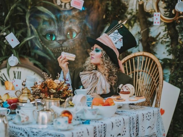 Mad Hatter Table Confetti