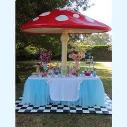 Mad Hatter table setting